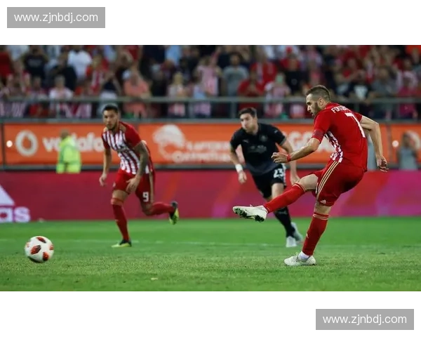 围绕欧冠球场全方位探索欧洲足球文化历史与激情主场地标全景解析